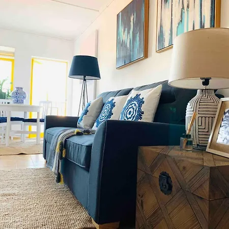 Апартаменти Stylish With View *